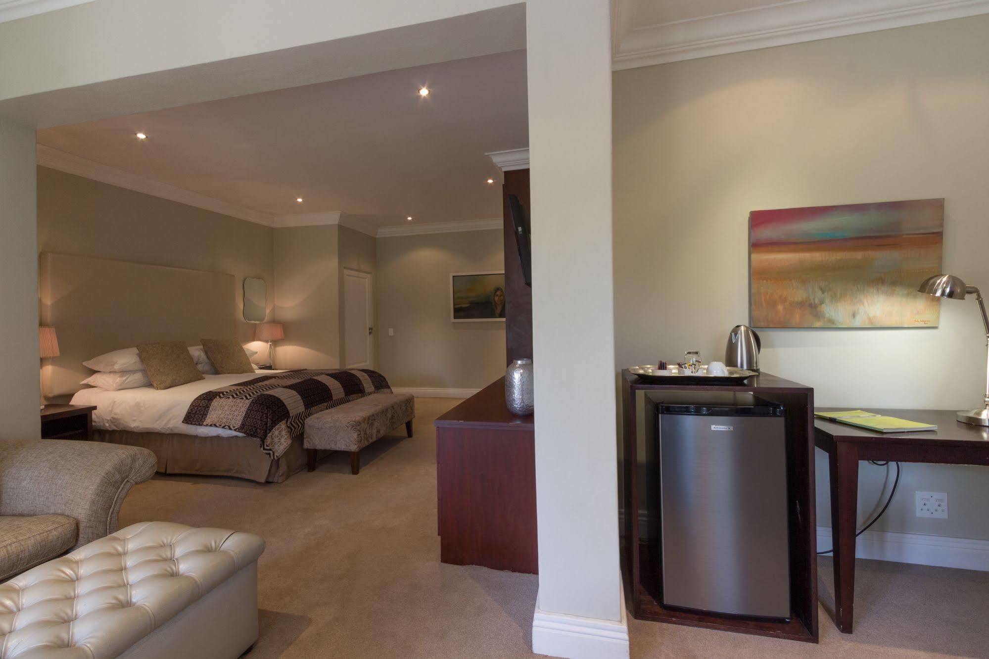 Q On First Guesthouse Johannesburg Buitenkant foto