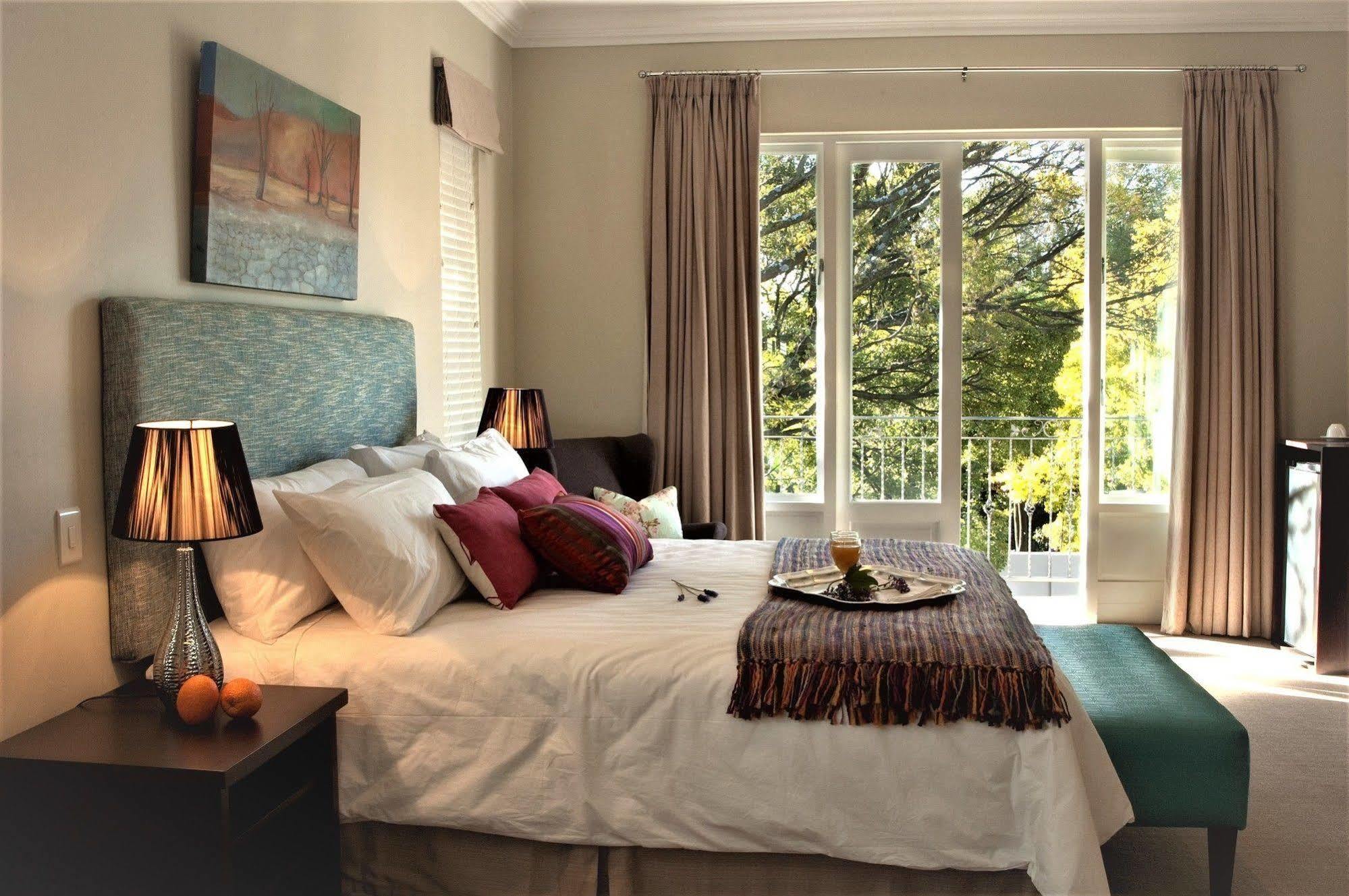 Q On First Guesthouse Johannesburg Buitenkant foto